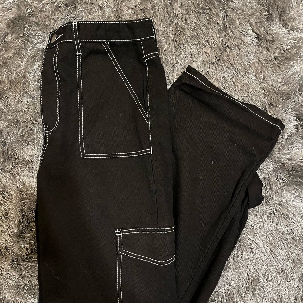 Black carpenter cargo jeans w/ white stitching